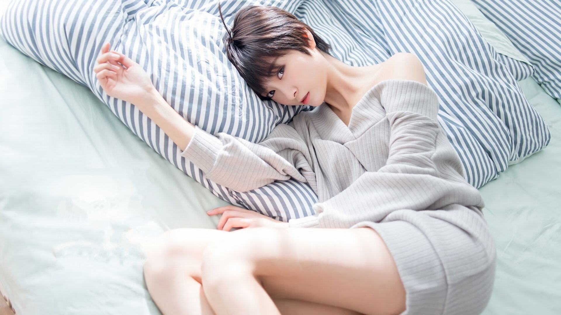 破解巨人棋局，布克如何用关键时刻的精准手术刀，助76人刺穿湖人防线